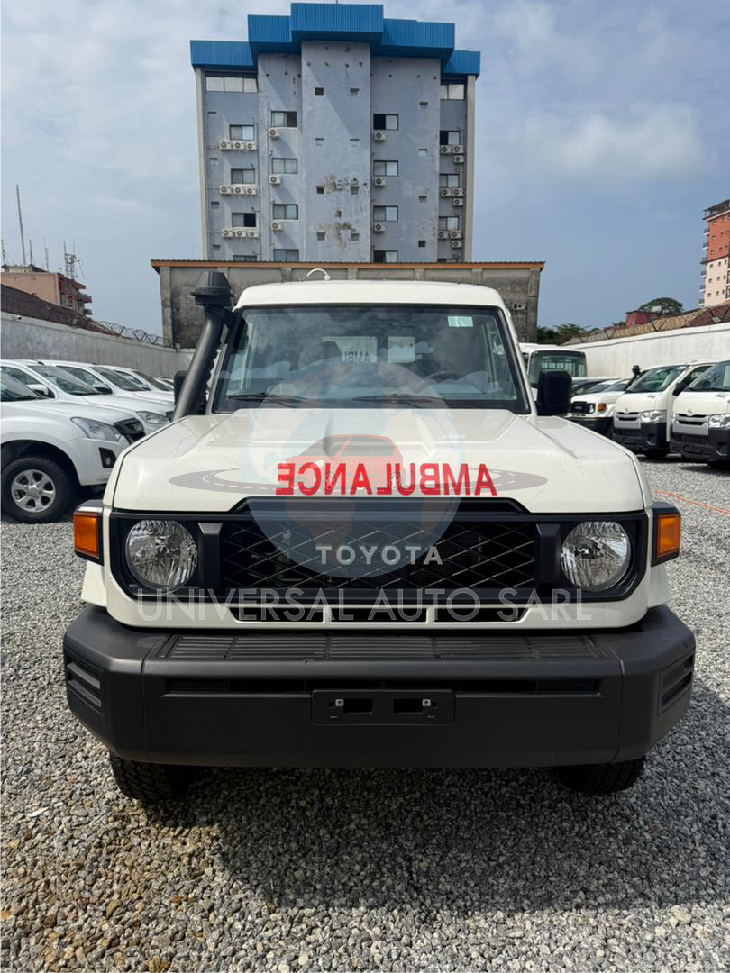 TOYOTA LC 78 AMBULANCE