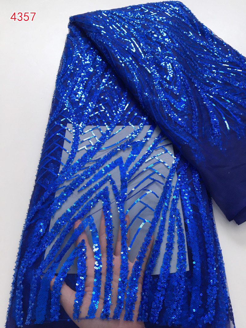 Dentelle en sequins 