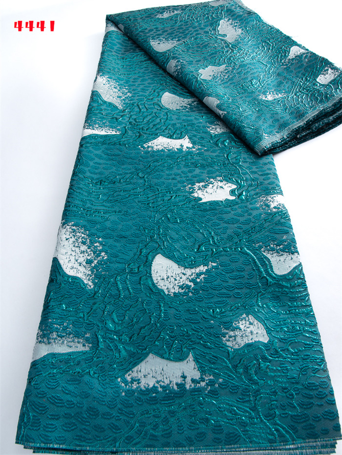 Nouveau Brocade 