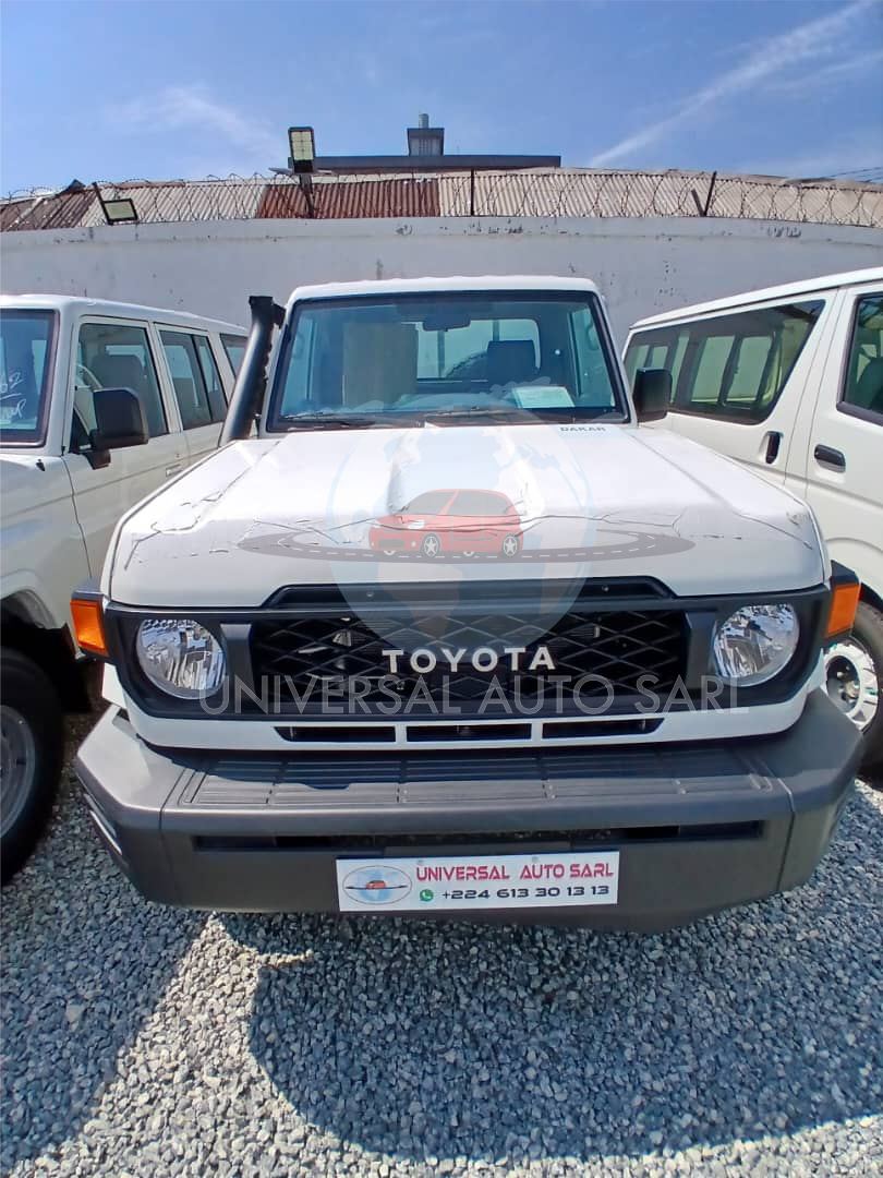 TOYOTA LC 79 SC (UNE CABINE)