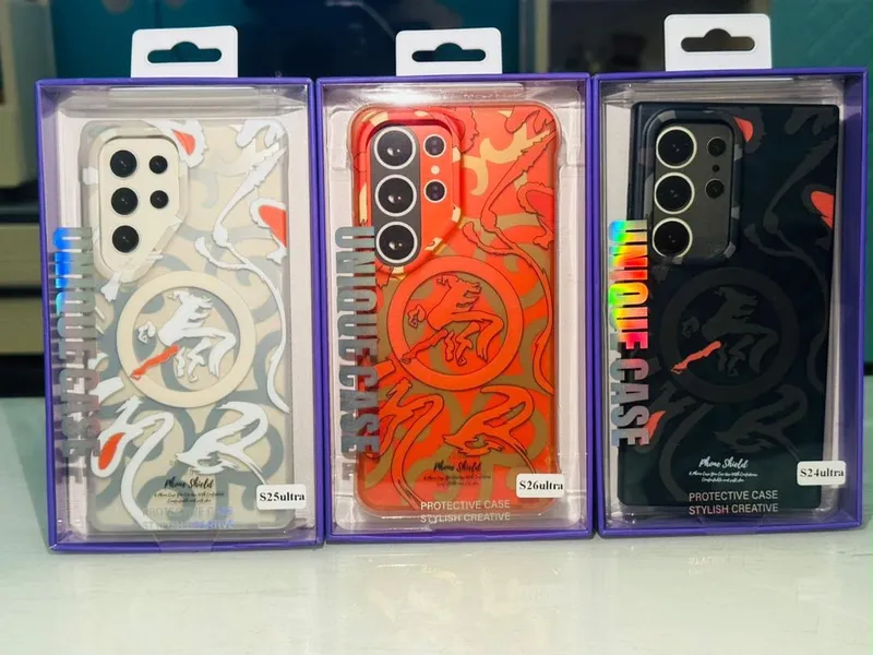 Pochette Samsung et iPhone les numéros disponibles avec nous les Samsung S24 ultra, S25ultra, S26ultra, les iPhone 13 Pro Max jusqu’à 17 Pro Max 